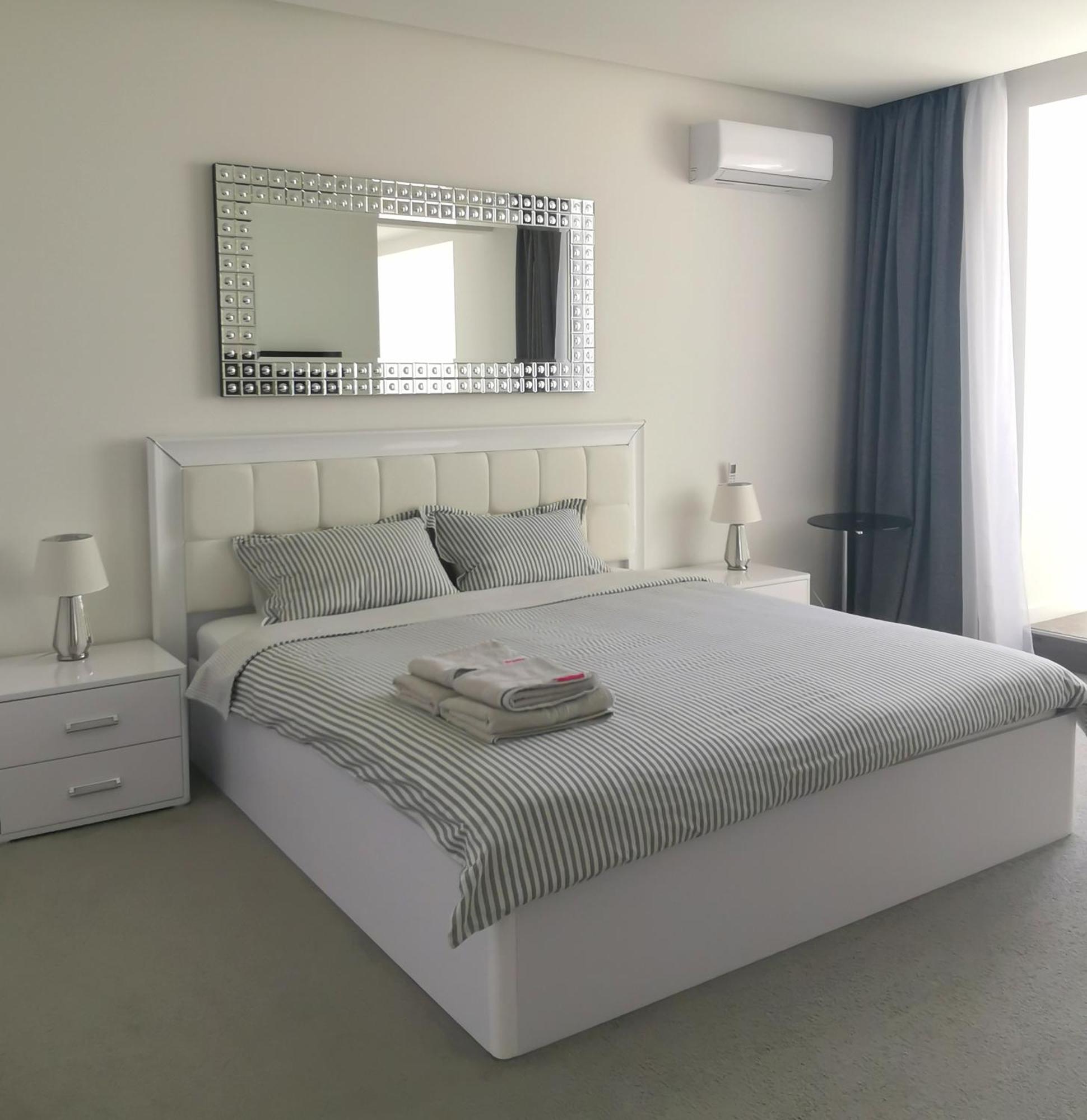 Stylish Riverside Apartments In Riviera Complex Mikołajów Zewnętrze zdjęcie